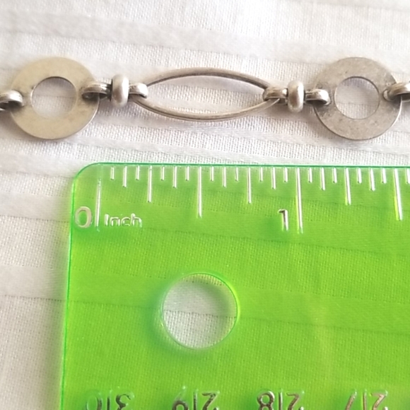 Cookie Lee Silver Oval Round Link Bracelet - Picture 4 of 4